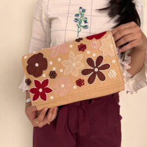 beige-envelope-bag