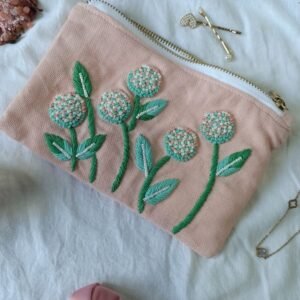 small-essential-pouch-pink