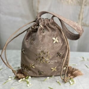 minimal-mocha-mouse-velvet-potli